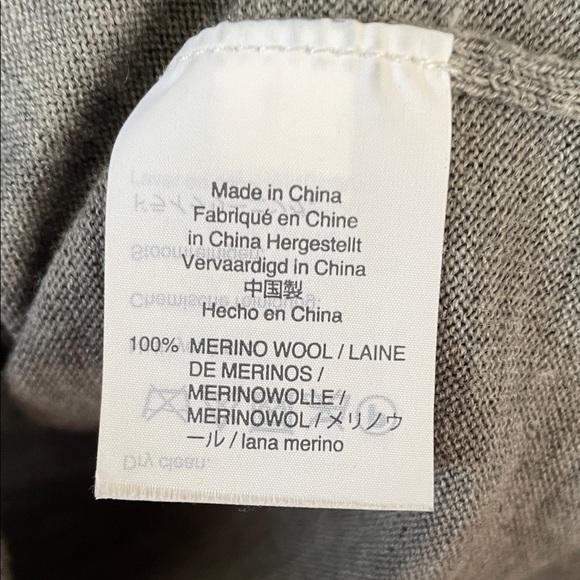 J. Crew Classic Gray Crew Neck Sweater women size small - Picture 4 of 5